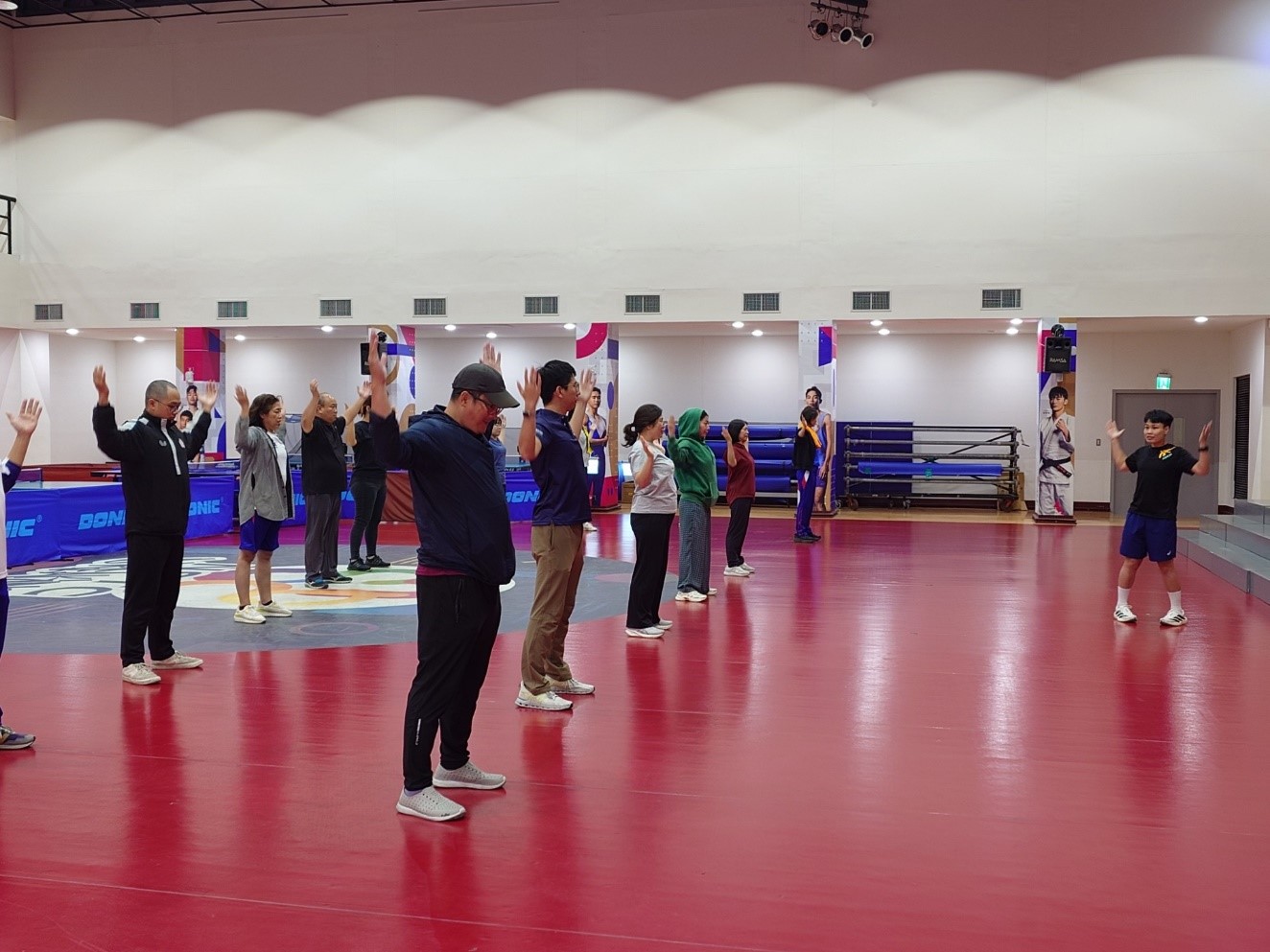 114年12月3日辦理「超燃拳擊」中心員工上課照片